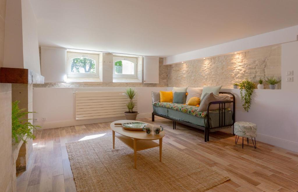 Ver-sur-Mer Bed & Breakfast | SUITE Souplex Château Côte de Nacre