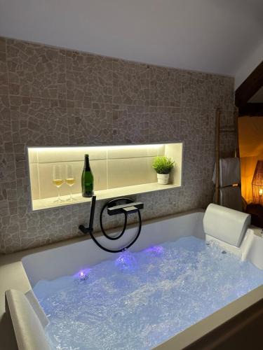 Trie-Chateau Apartment | Suite Spa Cinta