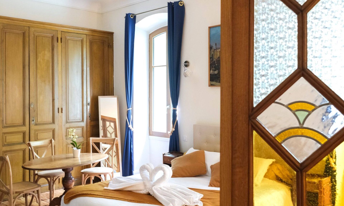 Thermal House | Suite Varsovie, 3 eme vue sur Square Gen Leclerc