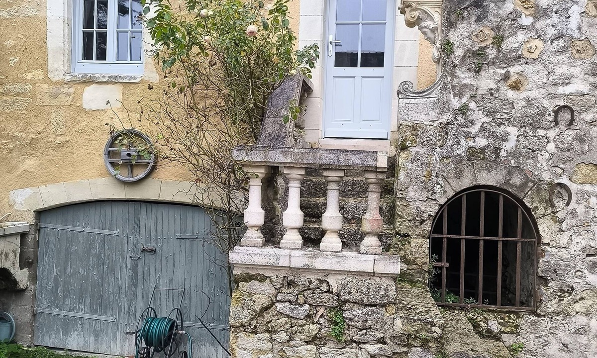Amboise Bed & Breakfast | Suite with adjoining room facing clos Lucé