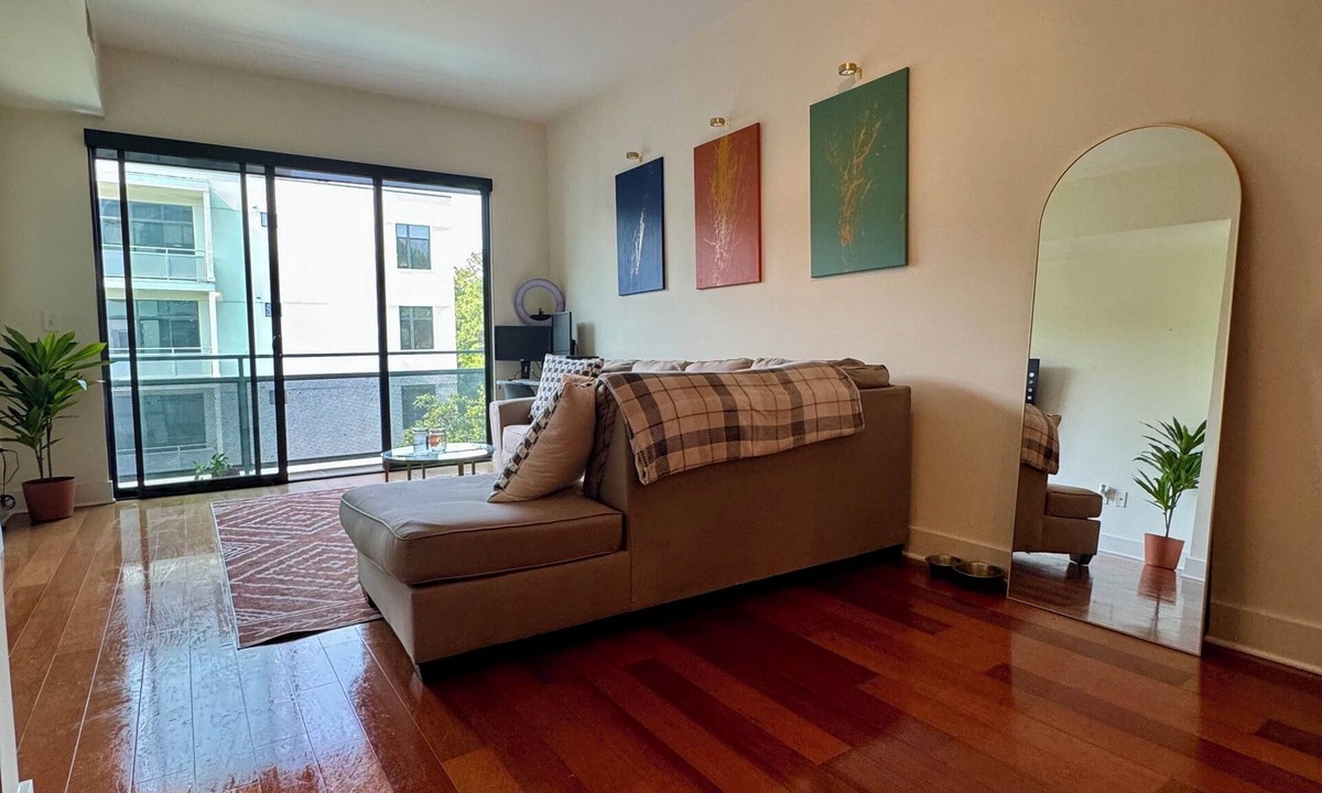 Lindbergh Apartment | SuiteHearts Buckhead