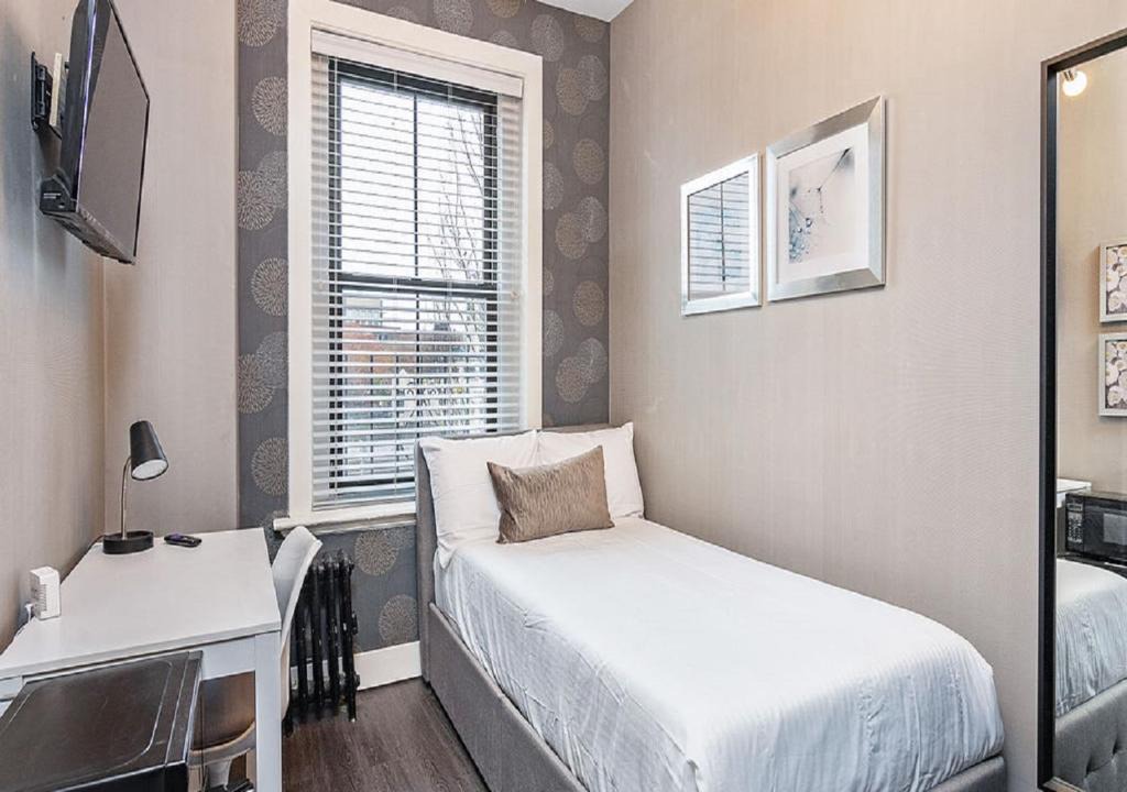 Bay Village Apartment | Suites At 143 Arlington Street