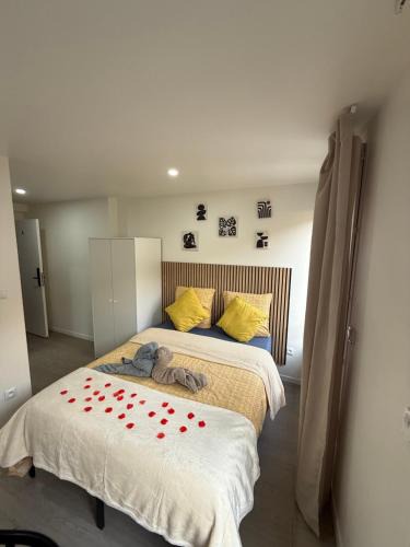 Villeneuve-Saint-Georges Apartment | Suites Confort Paris & Orly