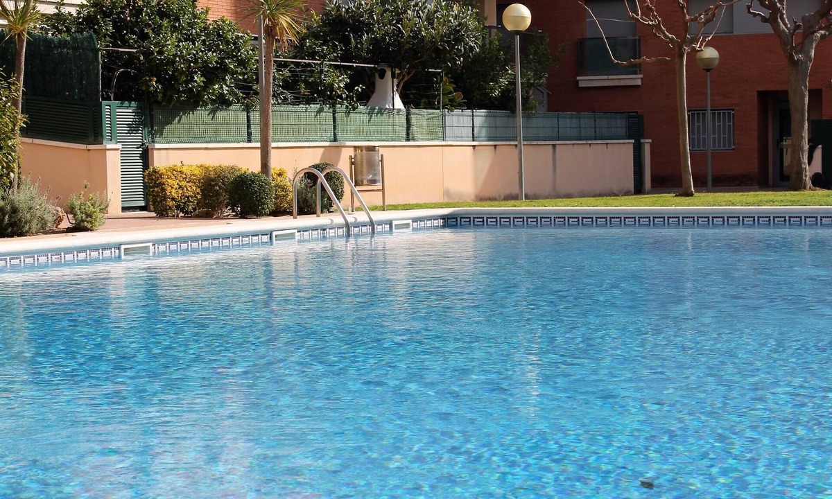 Calafell Apartment | Suitur beach apartment with pool