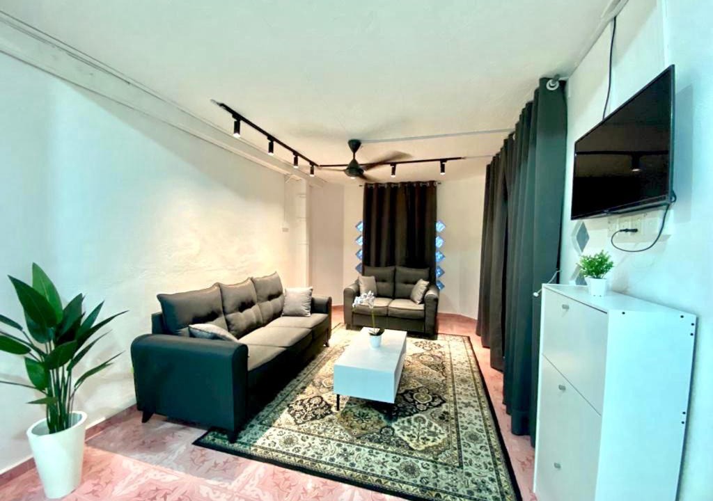 Kampung Seberang Takir House | Sukay Homestay