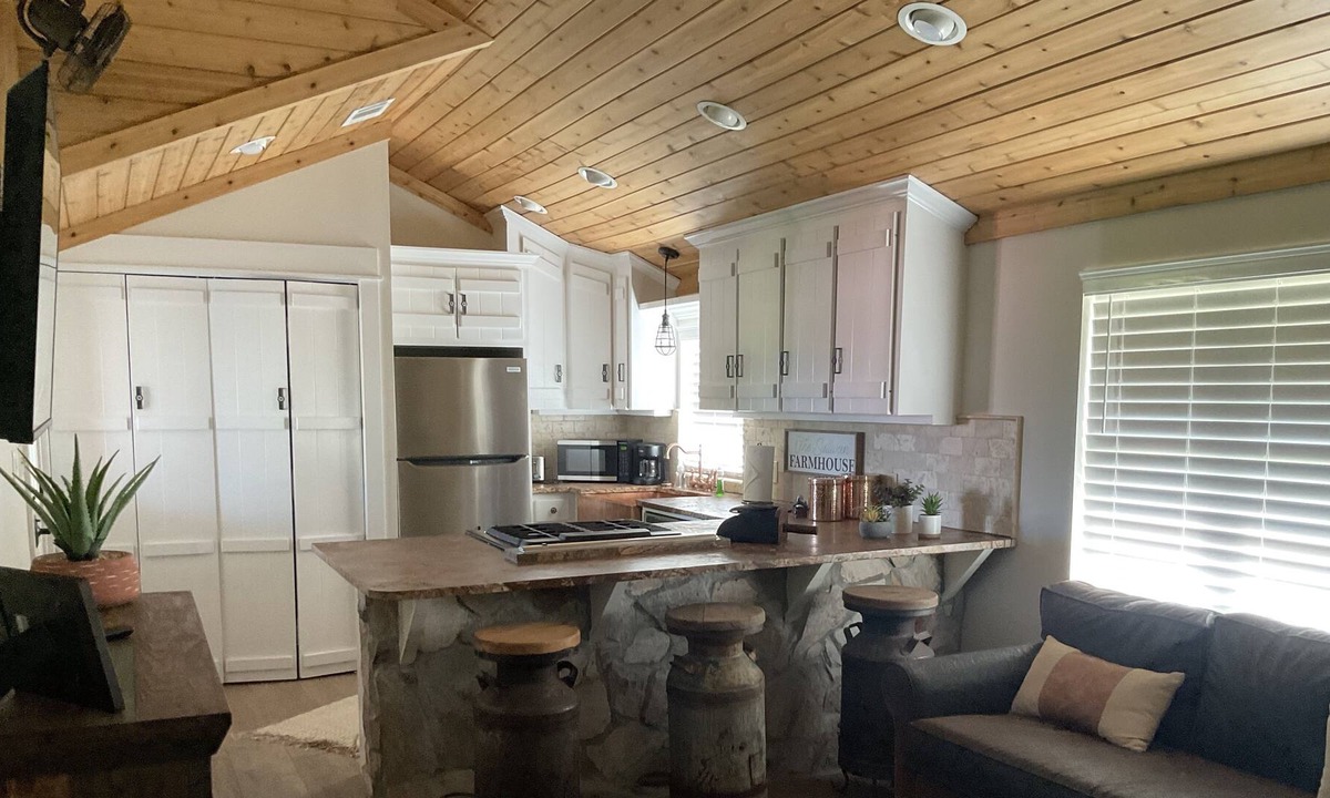 Eastabuchie Other | Sullivan Farmhouse just off Interstate 59 Hattiesburg, MS and Petal, MS