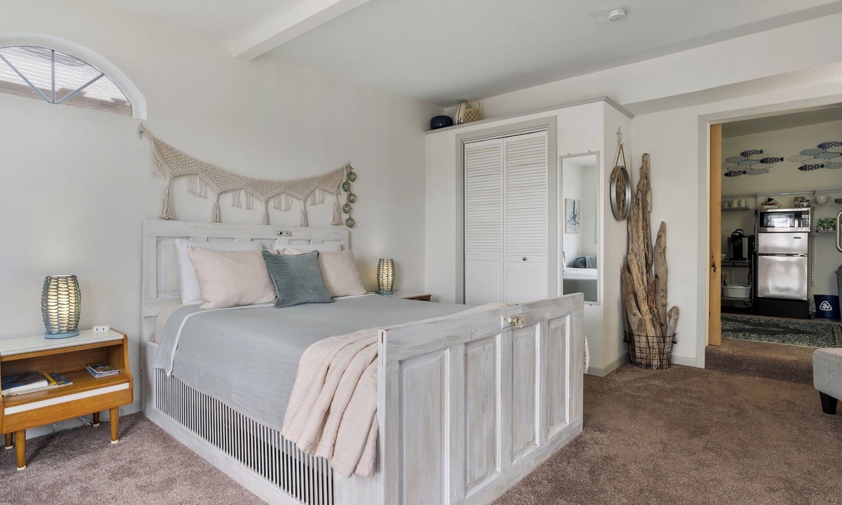 North Bend House | Sully's Sanctuary Centrally located/North Bend