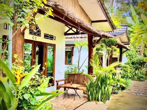 Bohorok Villa | Sumatra Orangutan Discovery Villa