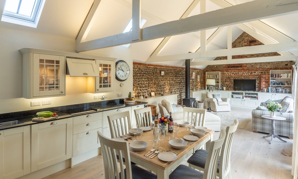 Weybourne House | Summer Barn, Weybourne, Norfolk