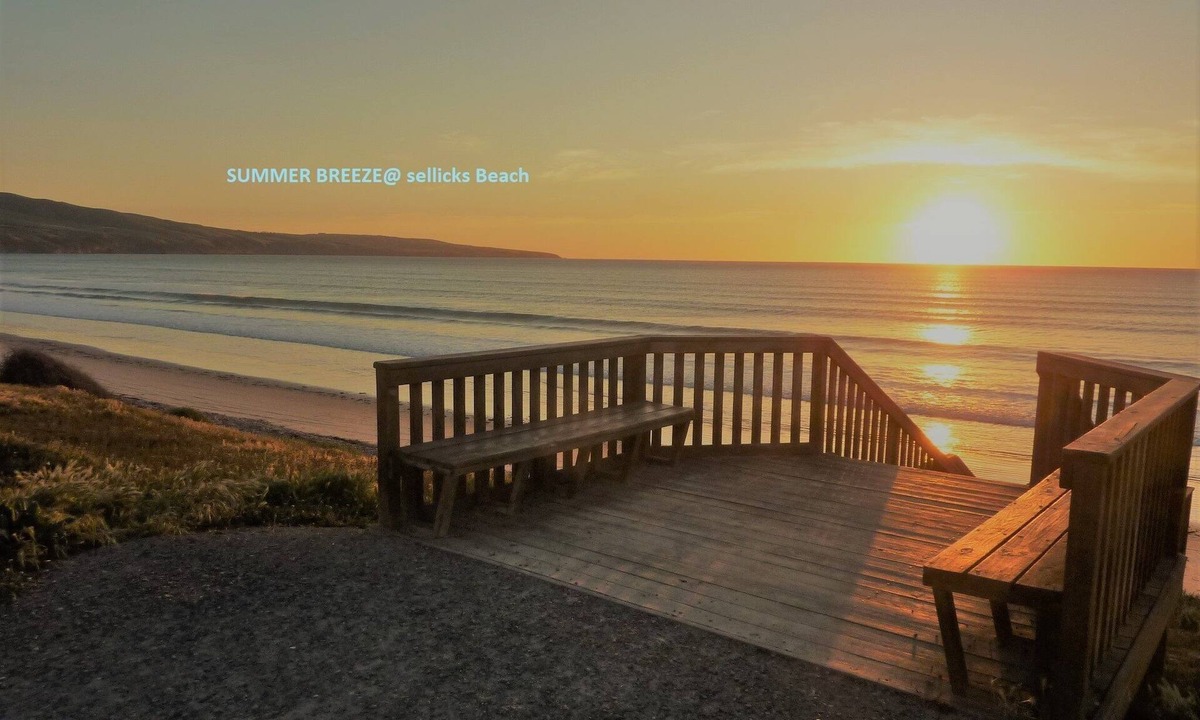 Sellicks Beach House | SUMMER BREEZE @ Sellicks Beach