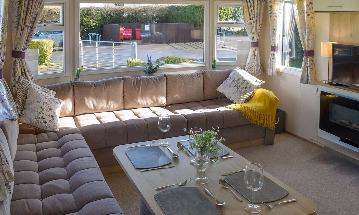 Knaresborough Cottage | Summer Breeze - UK37642