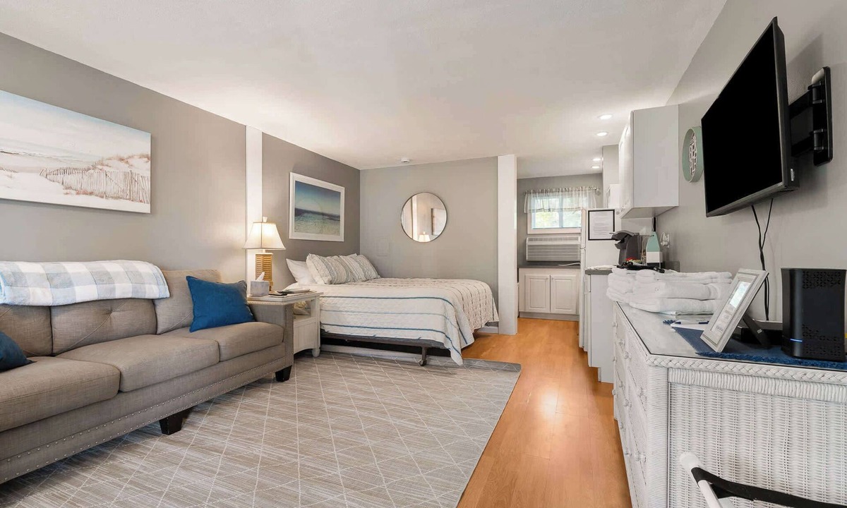 Wells Condo | Summer Breeze