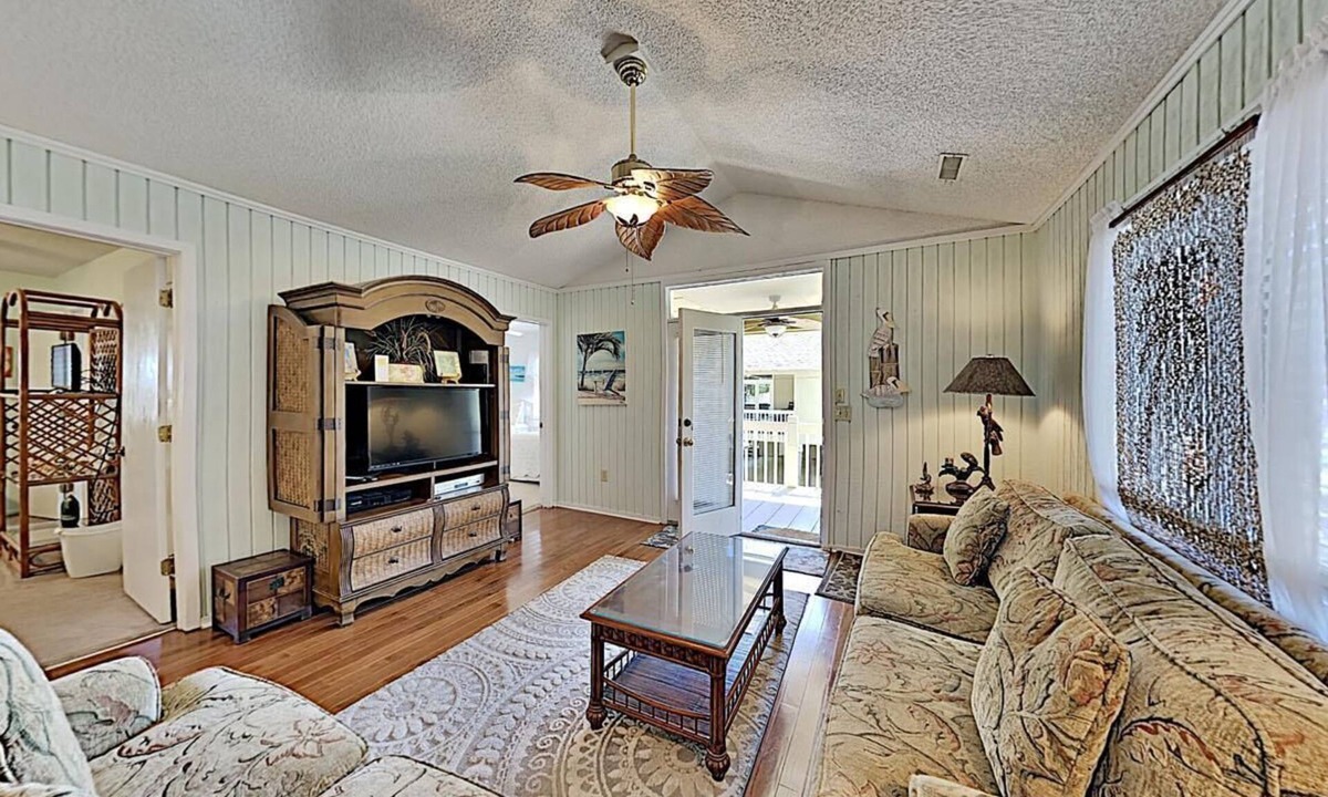 Myrtle Beach Condo | Summer Cottage 9