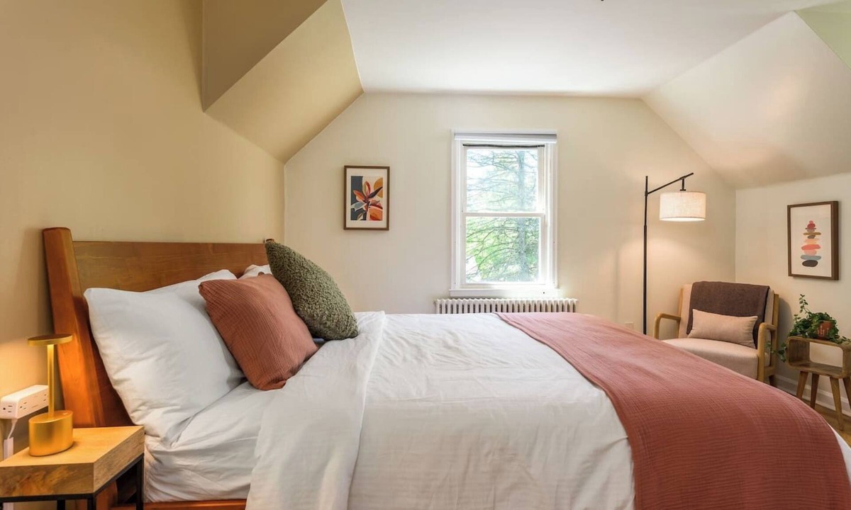 New Paltz House | Summer Days Hiking, Quiet Yard, an Easy Escape Near New Paltz