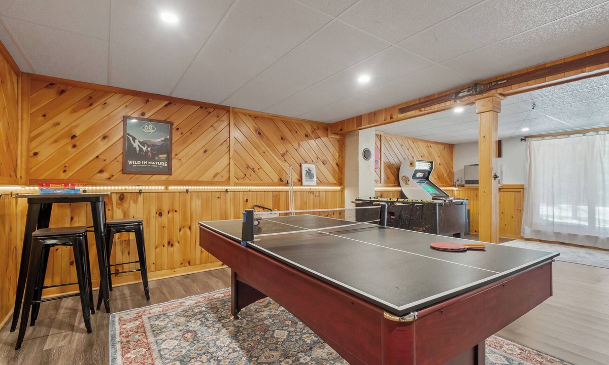 Bartlett House | Summer getaway in White Mts with in house game rm on 1st floor and shared pool.