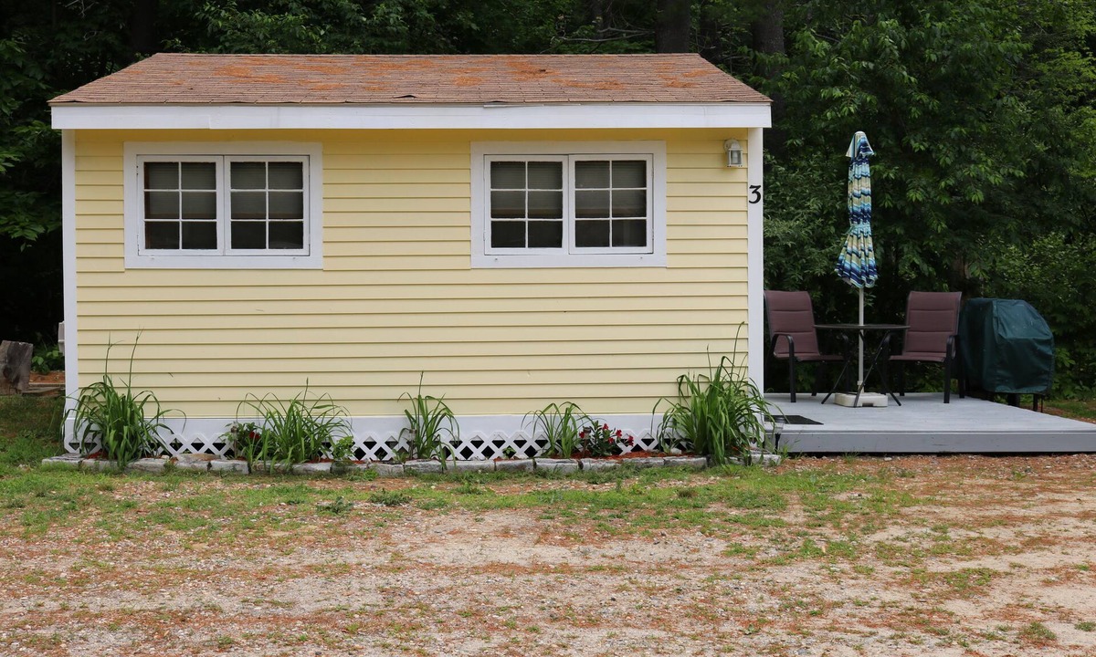 Alton Bay Cabin | Summer house no. 3 'The tool shed'