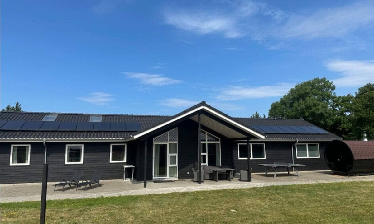 Sønderstrand House | Summer house with pool, sauna