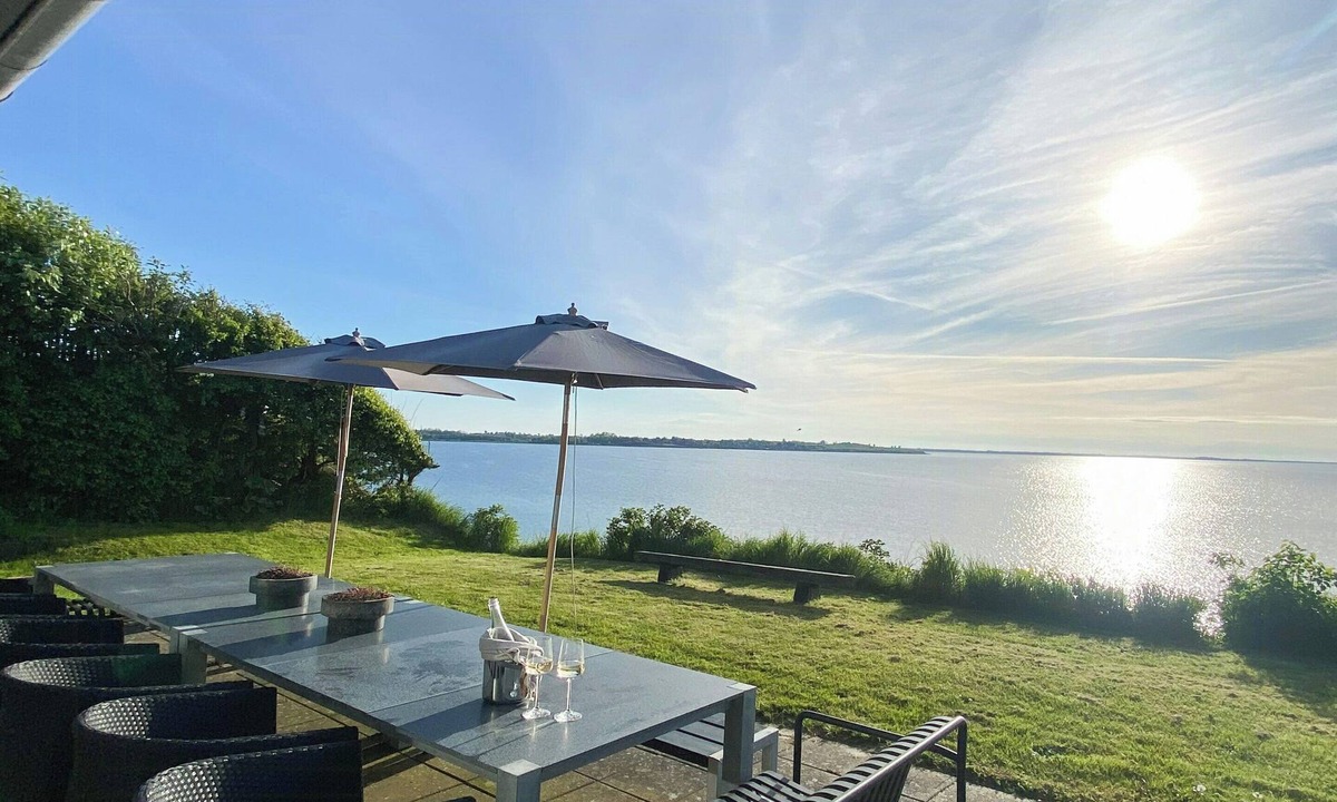 Martofte House | Summer house with sea view and private beach