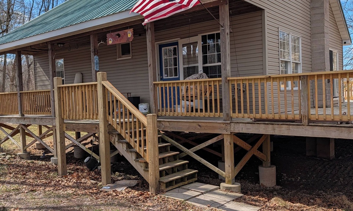 Cambra Cabin | Summer is here and Bended Elbow is close to many family retreats and memories!