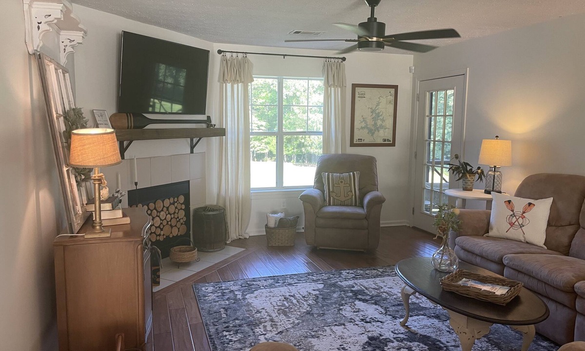 Dadeville Condo | Summer is here! Book your family event or other Lake Martin fun!