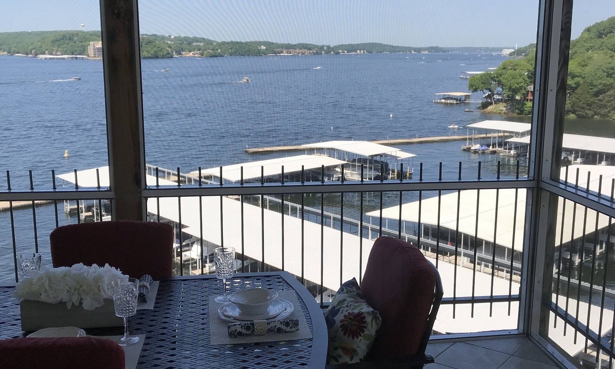 Lakeland Condo | SUMMER IS NEAR! W108 Harbour Towne. Pools Open Mid-May. Kids Welcome.