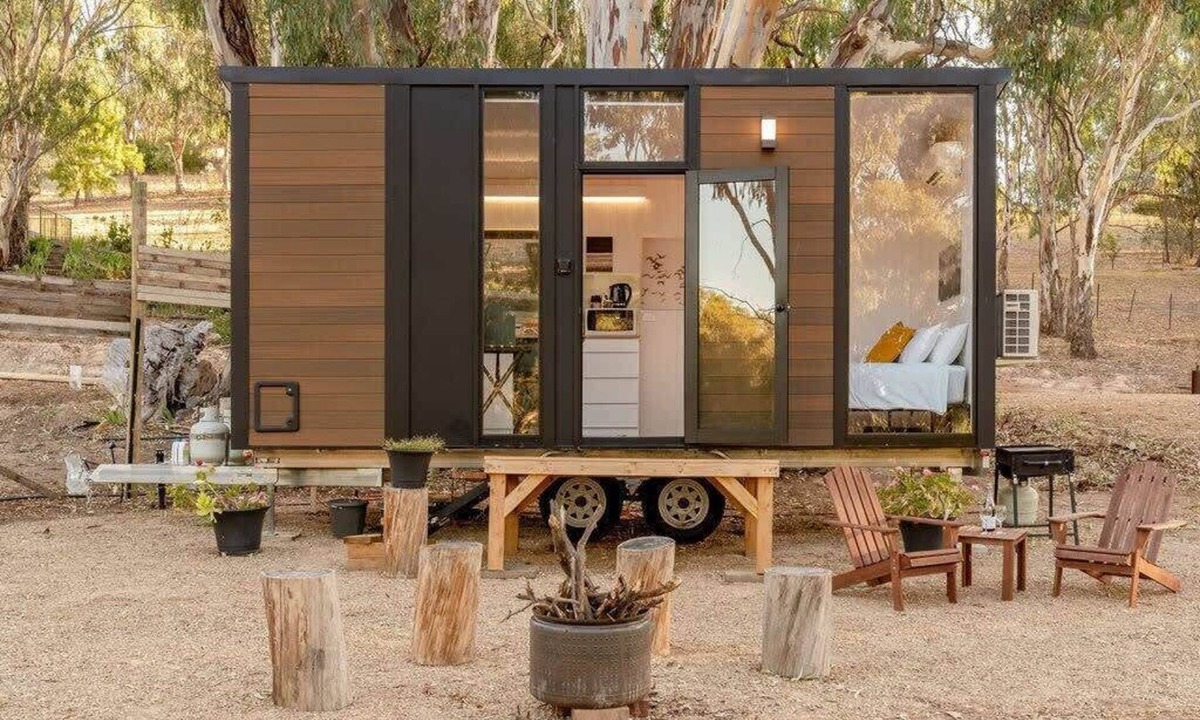 Howes Creek House | Summer Lea 2 by Tiny Away