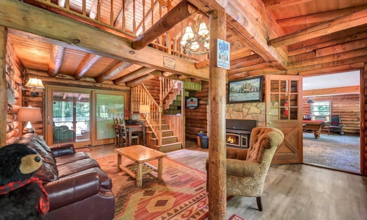 Jonas Cabin | Summer mid week specials! Beat the crowds!