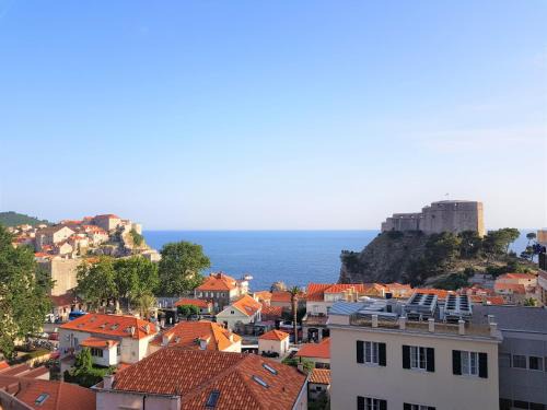 Pile Apartment | Summer-sea view apartment