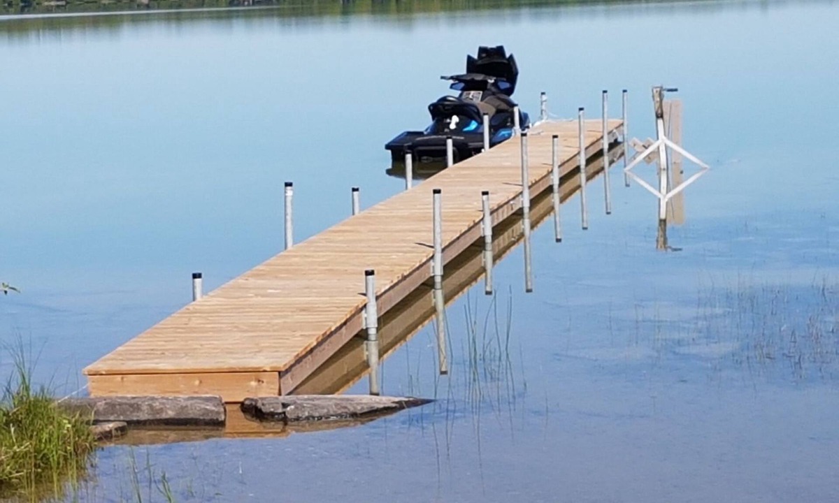 Colpoys Bay Cabin | Summer Side of Life – Classic Lakefront Escape