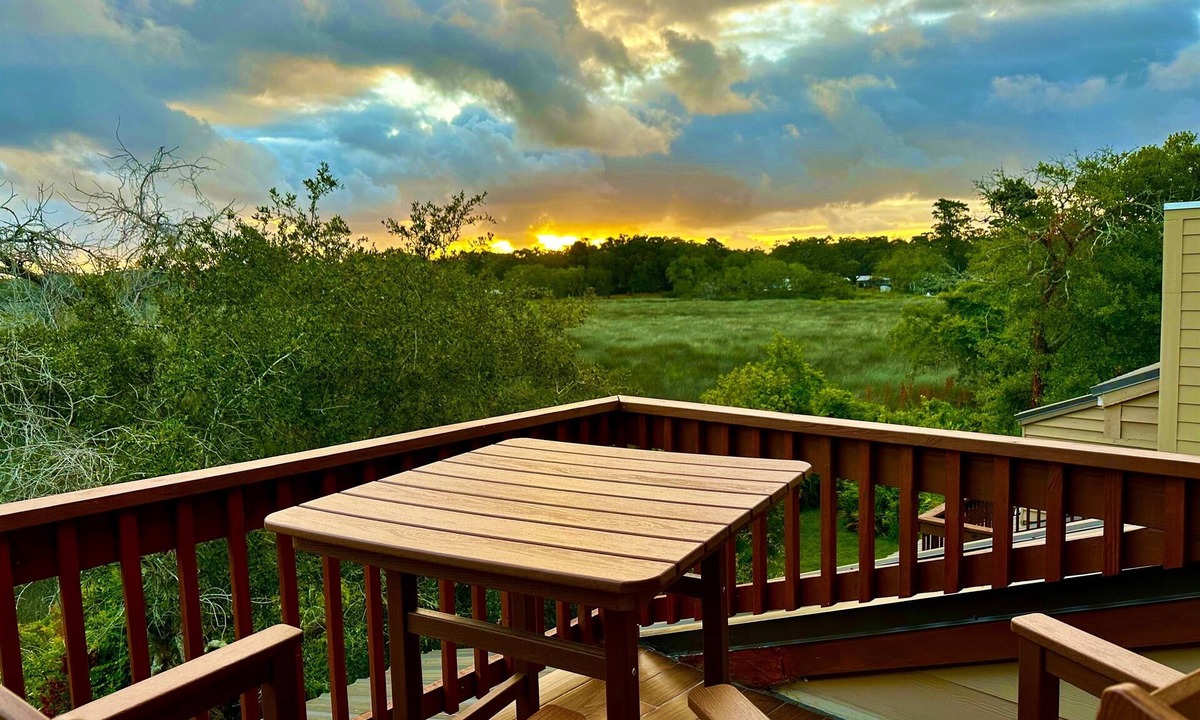 Saint Simons Heights Condo | Summer Special! Updated 3BR Marsh View Condo