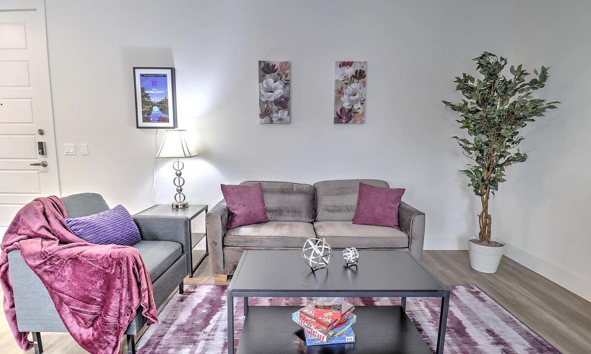 North Scottsdale Condo | Summer Stay Patio Pool View Kierland Walk