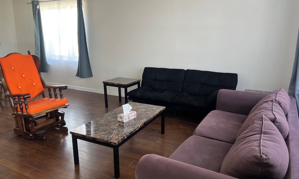 Sudbury Apartment | Summer vacation