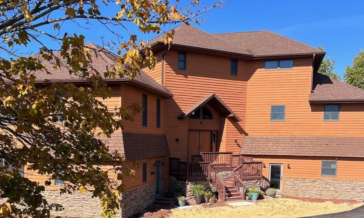 The Galena Territory House | Summerdale Cottage - Huge Galena Territory Retreat