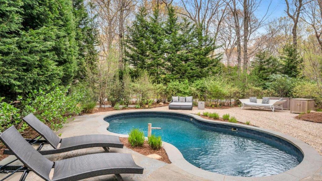 East Hampton House | Summit Harborside Spectacular