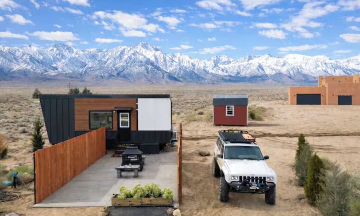 Lone Pine House | Summit Sanctuary: 360° Views