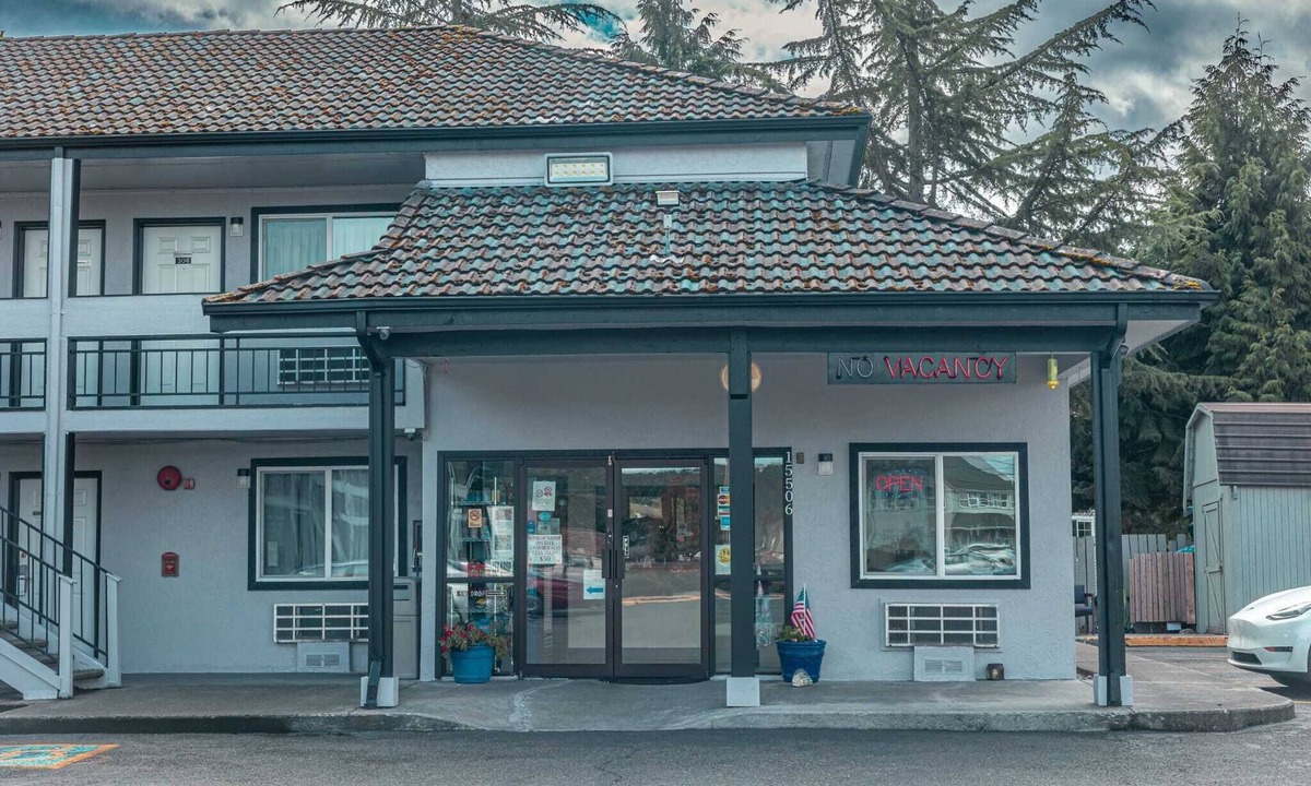 Sumner Hotel | Sumner Motor Inn