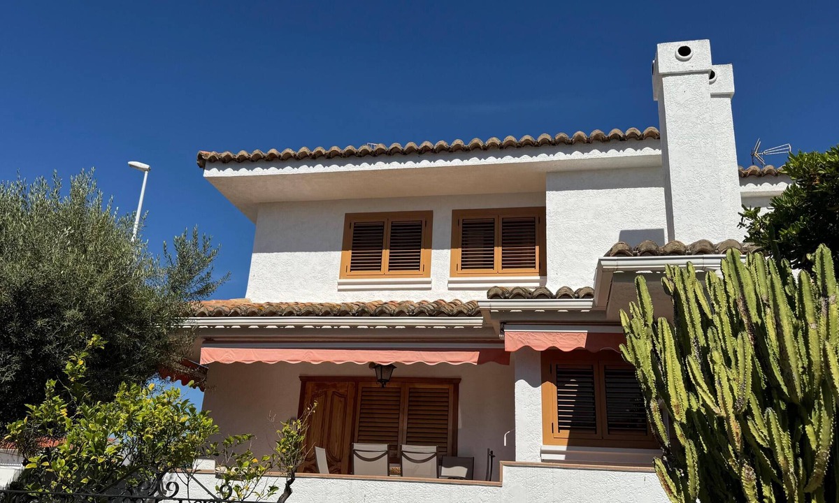 Playa de Almarda Ski Chalet | Sun and Sea