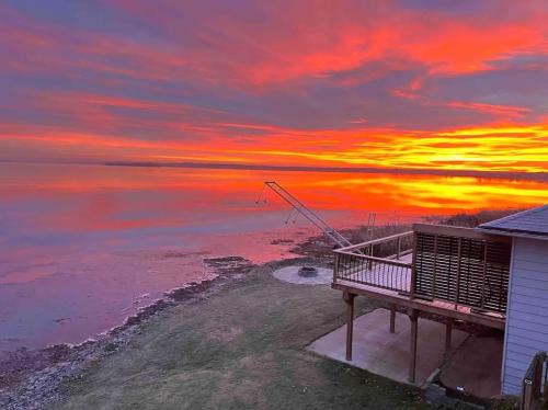 Batawa Apartment | Sun Chaser Bay