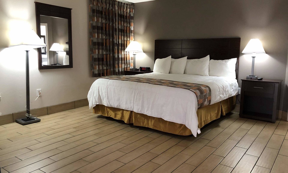Englewood South Hotel | Sun Coast Inn