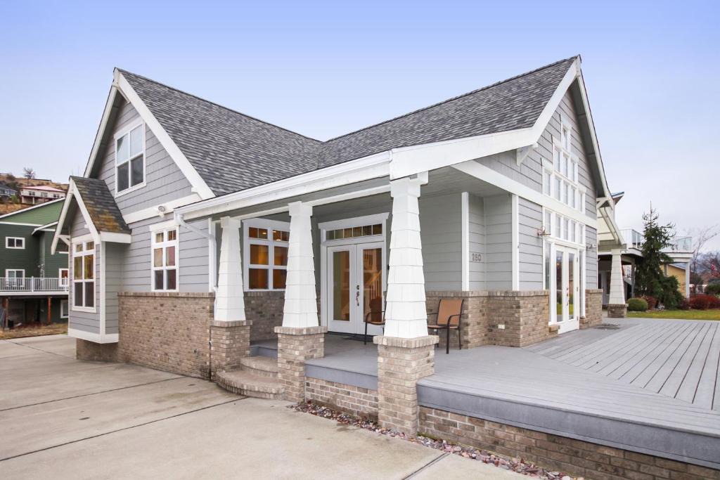 Orondo House | Sun Cove Paradise