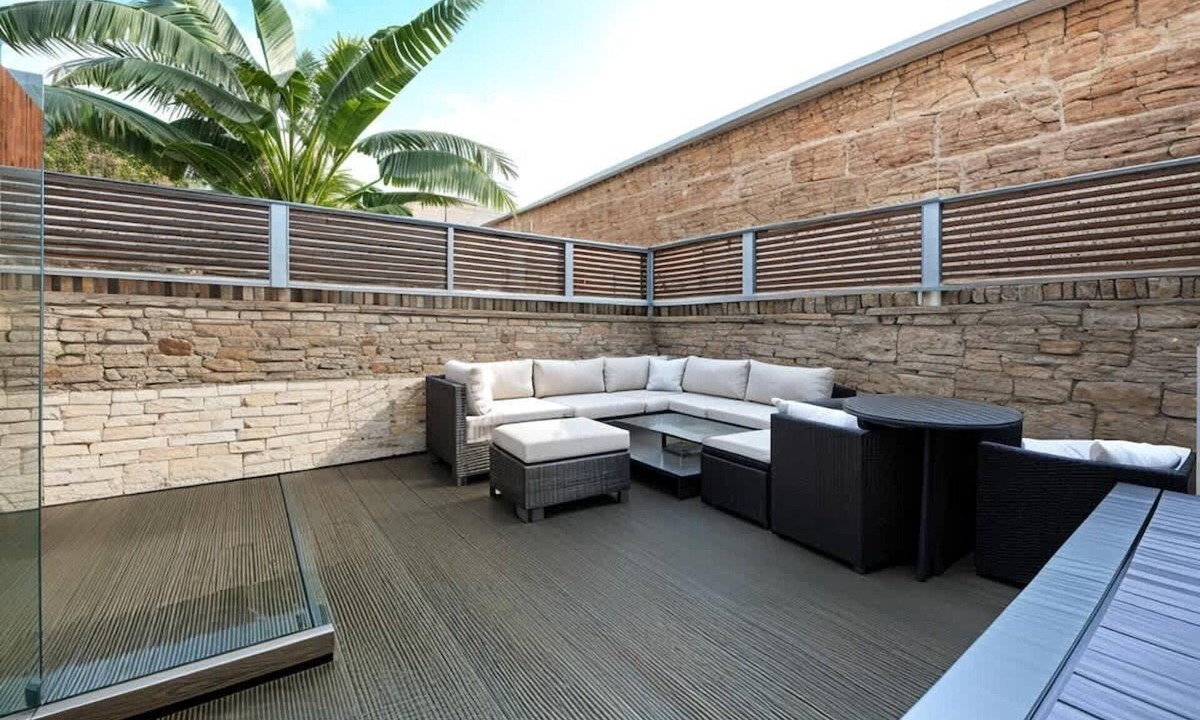 Fulham Broadway Apartment | Sun-drenched Deck Quaint, Spacious 2bed 2bath