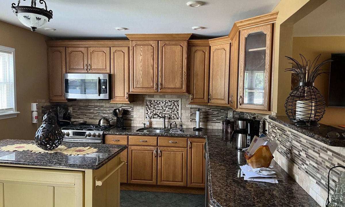 South Toms River House | Sun & Fun in your own backyard!