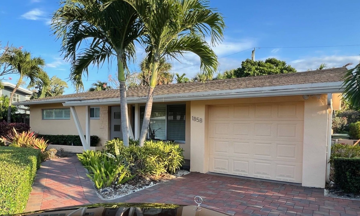 South Corals House | Sun, Surf, fun!