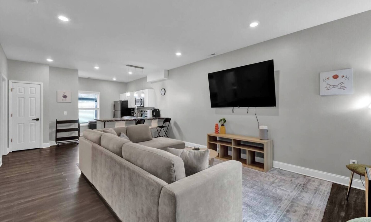 St. Joseph Apartment | Sun Valley Flats, No Steps