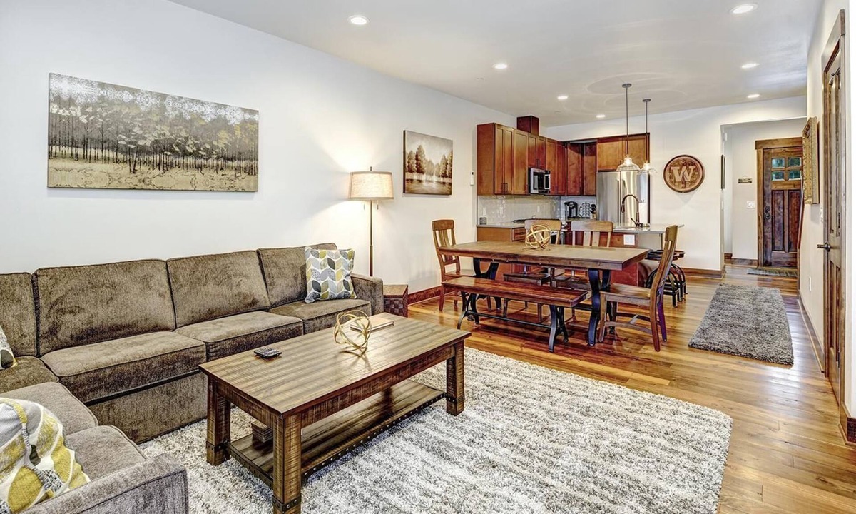 Cle Elum House | Suncadia 2 Bdrm Pet Friendly Townhome Steps Away from Pool