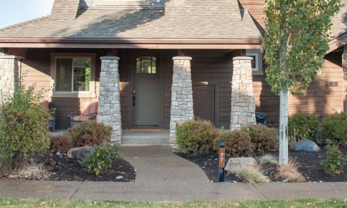 Cle Elum Ski Chalet | Suncadia 3 Bdrm Townhome Overlooking the Trees