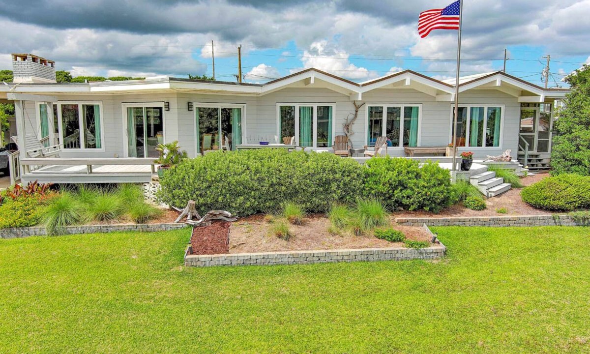 Pine Knoll Shores House | Suncatcher, Almost Oceanfront House in Pine Knoll Shores, NC!