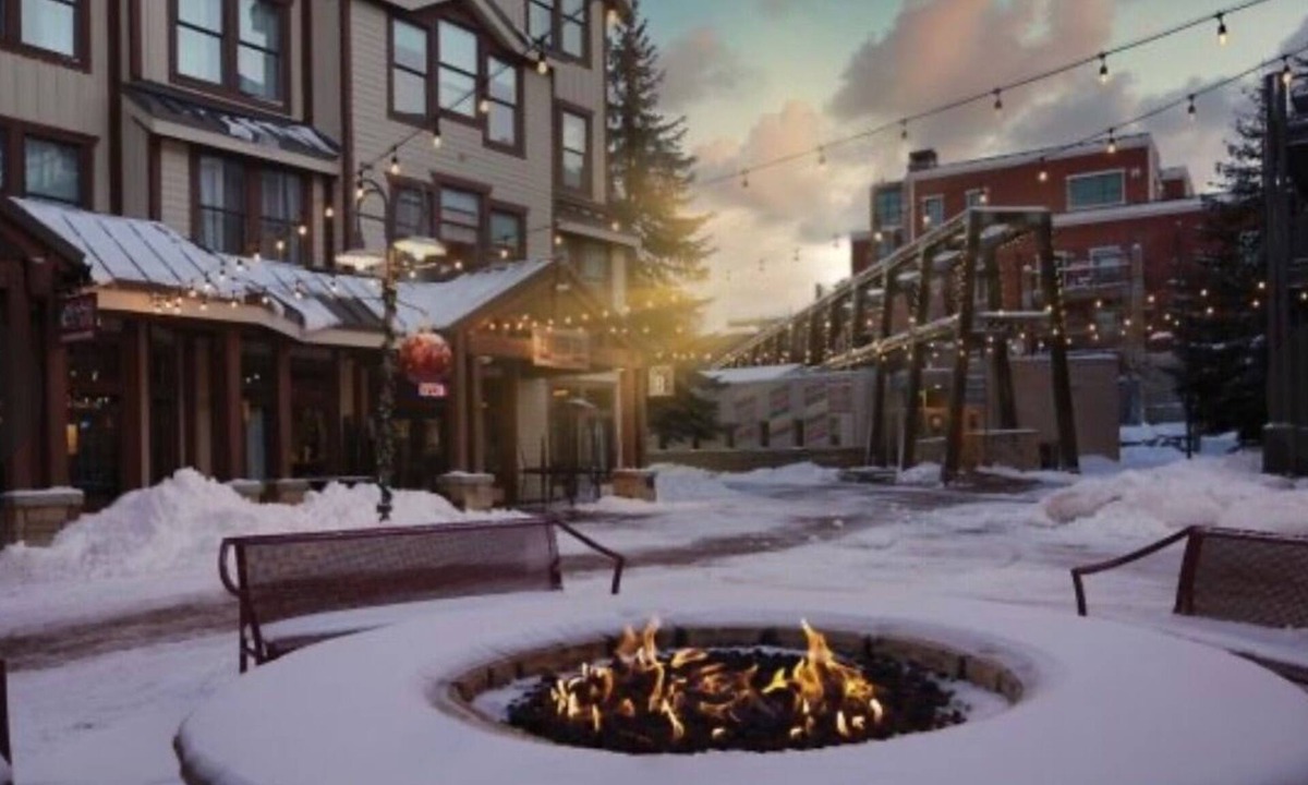 Deer Valley Resort | Sundance Fest-MarriottnJan. 22-29, 2024nMarriott Summit Watch Resort Park City
