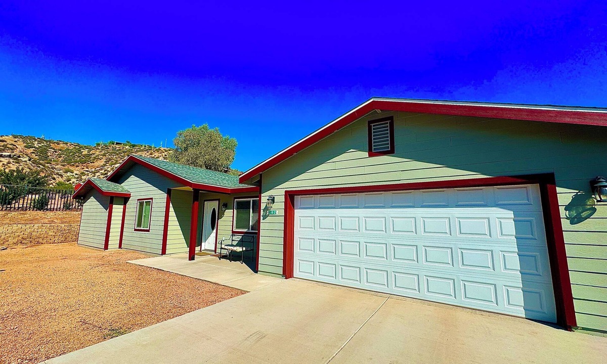 Tonto Basin House | Sundance LakeHouse: 3 bed 2 bath Oasis! 5 min from Roosevelt Lake