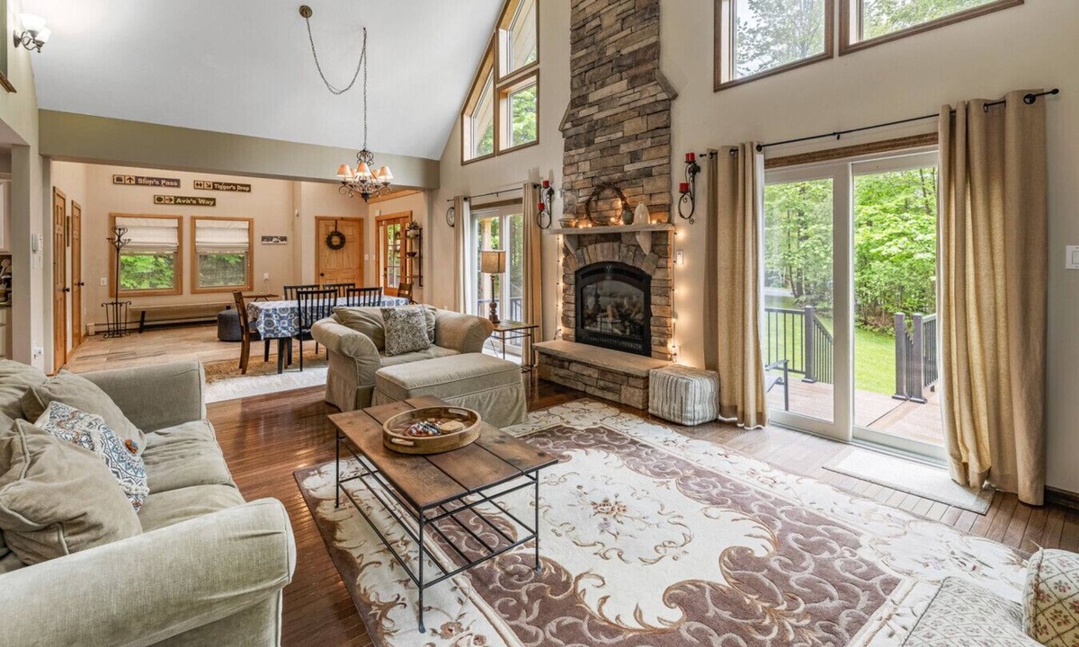 Sunderland House | Sunderland Well-Appointed Home